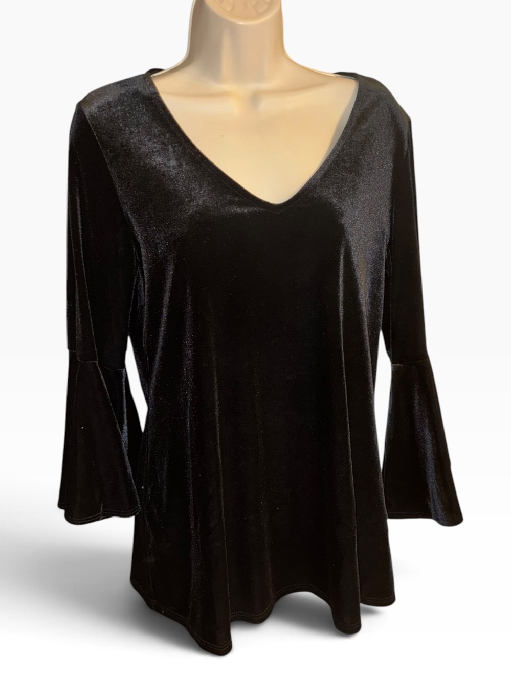 NWT! Black Velvet V-Neck Bell Sleeve Blouse Sz M